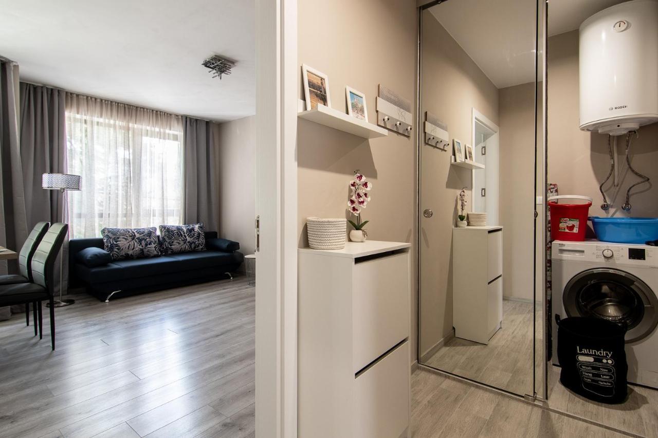 Cozy Flats Nearby Center Free Park Area Apartment Varna Luaran gambar