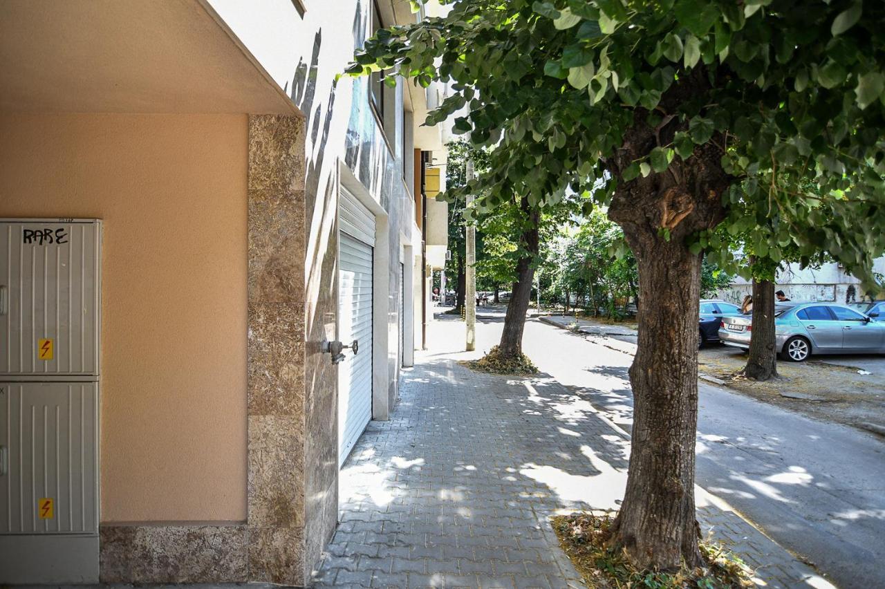 Cozy Flats Nearby Center Free Park Area Apartment Varna Luaran gambar