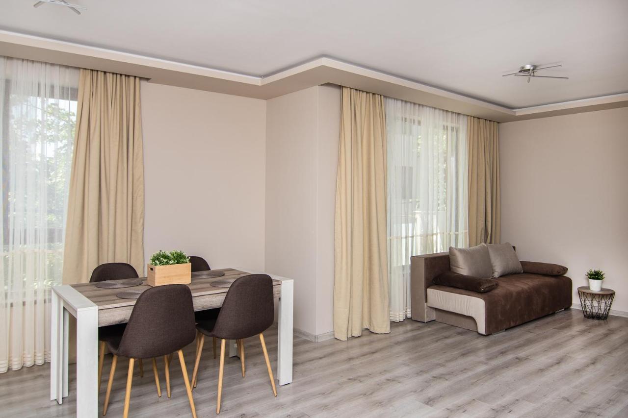 Cozy Flats Nearby Center Free Park Area Apartment Varna Luaran gambar